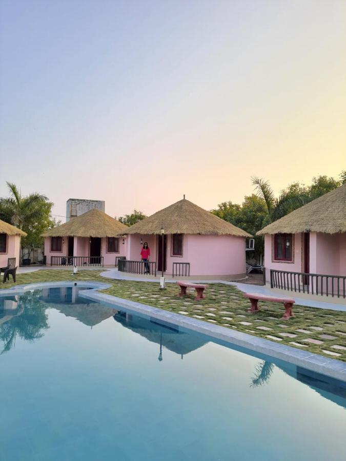 The Village Resort Kodāe Exterior foto