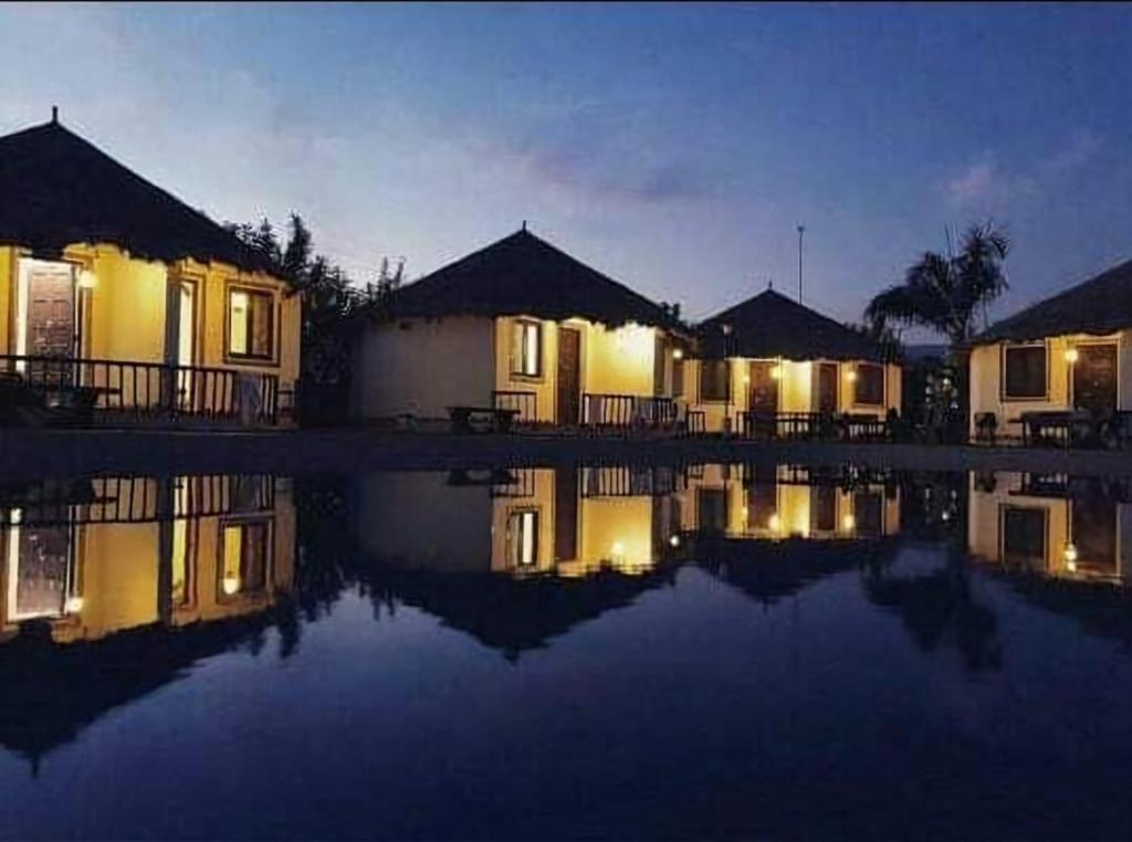 The Village Resort Kodāe Exterior foto